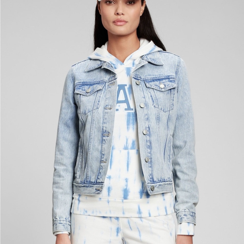 GAP Light Blue Icon Denim Jacket